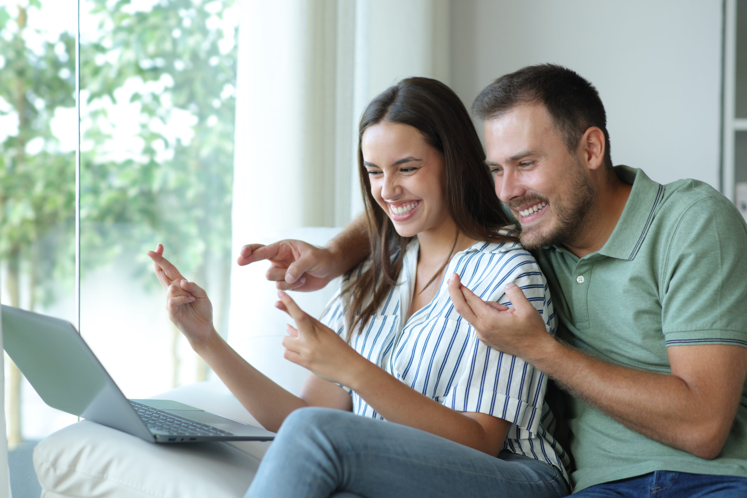 How to Win at Online Real Estate Auctions: Top Bidding Strategies