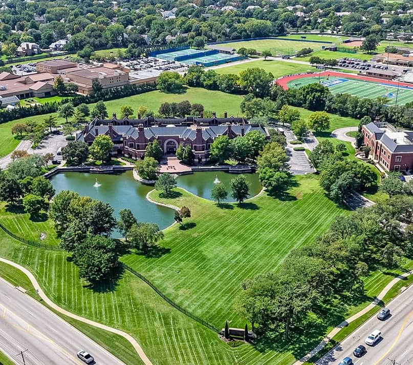 outdoor office space land